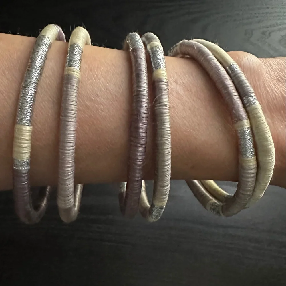 Handmade Flexible Bangle Bracelets from Rwanda - set of 3 blue/silver - Picture 11 of 15